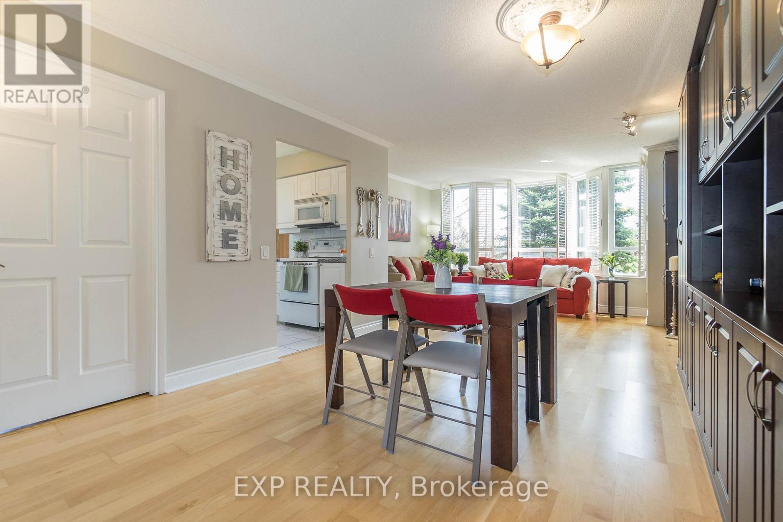 220 - 80 Harrison Garden Boulevard, Toronto, ON - Indoor Photo Showing Dining Room