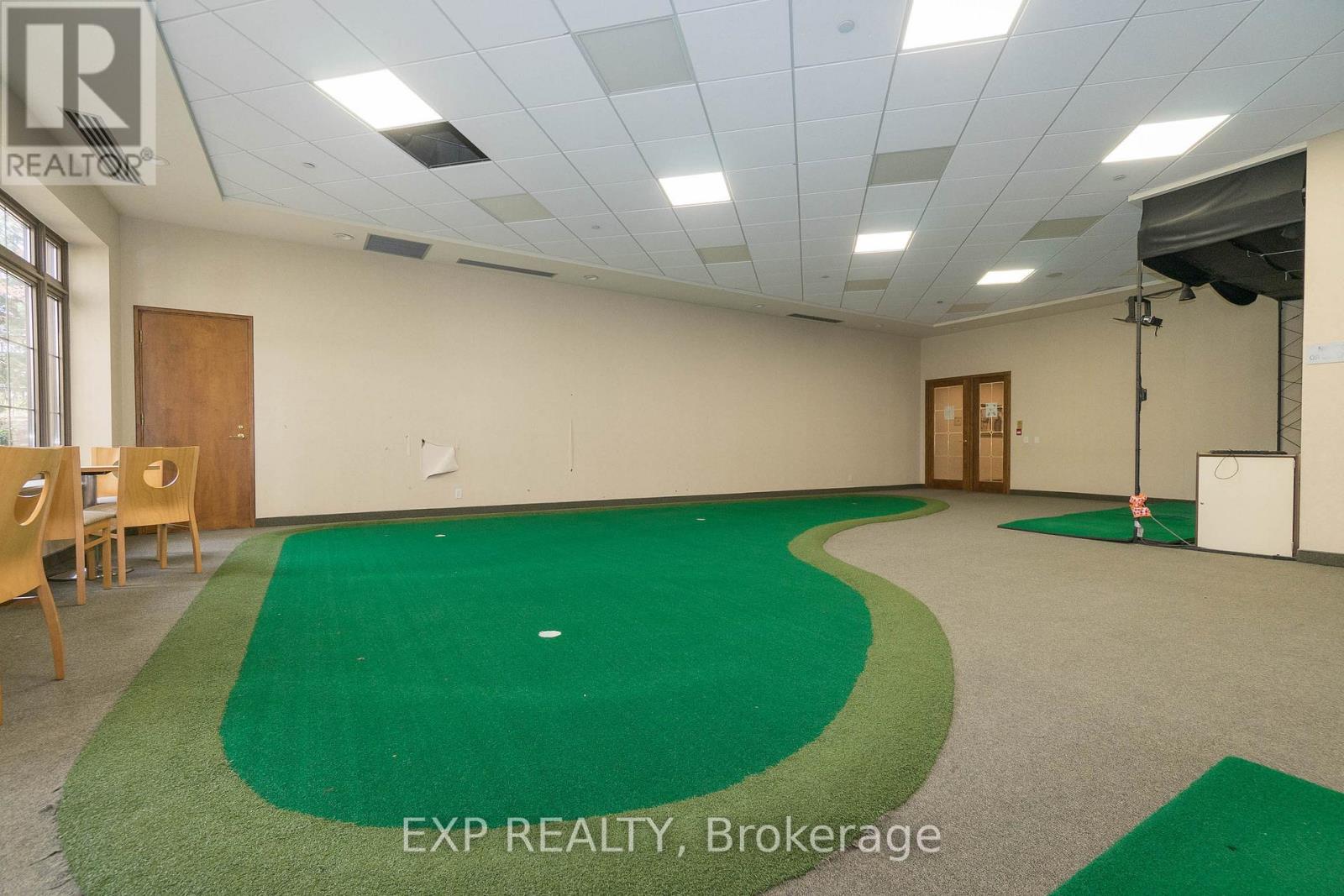 220 - 80 Harrison Garden Boulevard, Toronto, ON - Indoor Photo Showing Other Room