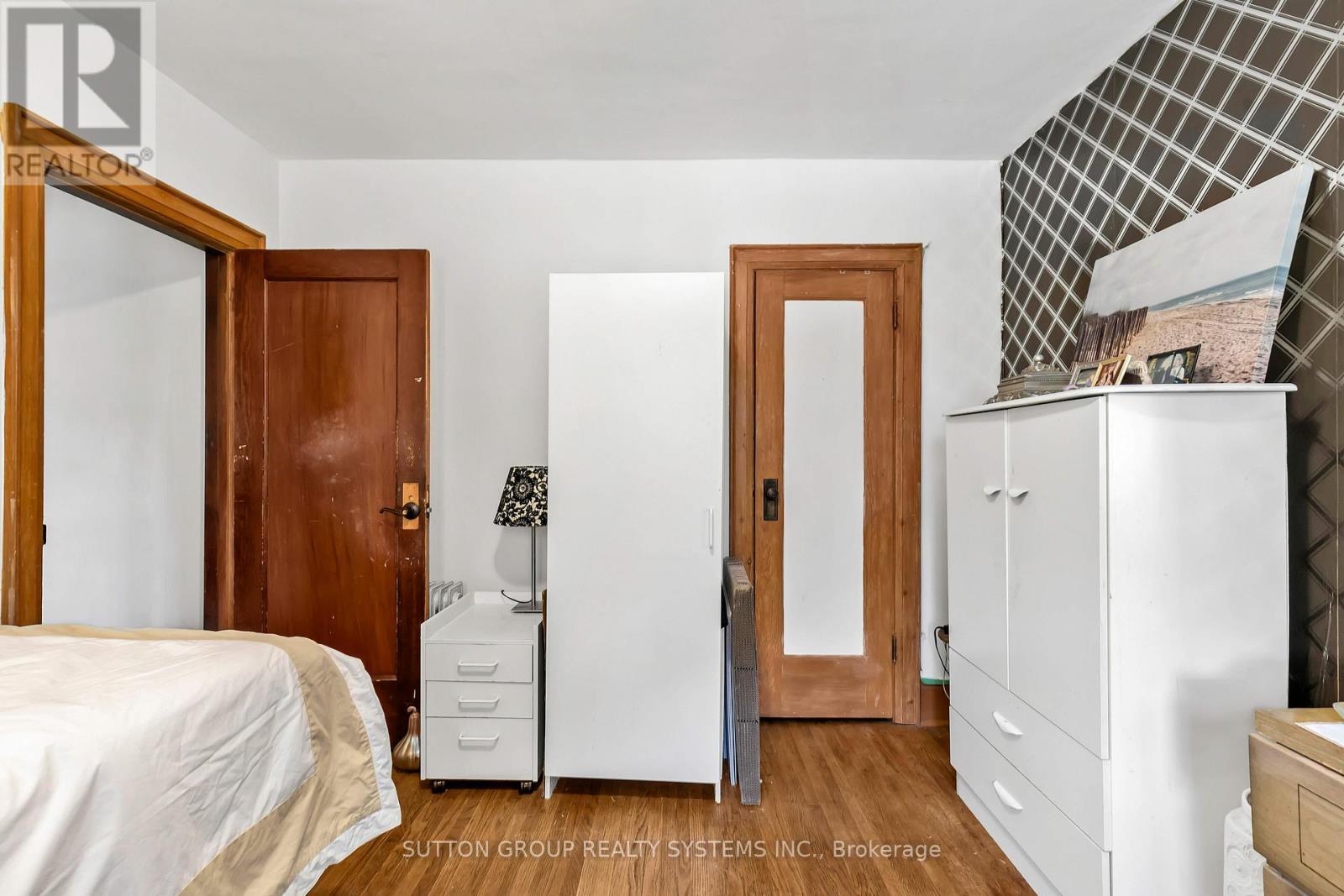 36 Hadley Road, Toronto, ON - Indoor Photo Showing Bedroom