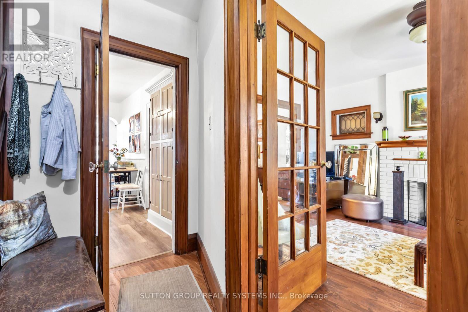 36 Hadley Road, Toronto, ON - Indoor Photo Showing Other Room