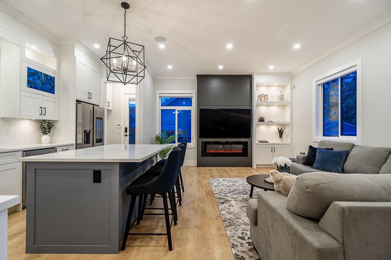 16595 25A Avenue, Surrey, BC - Indoor