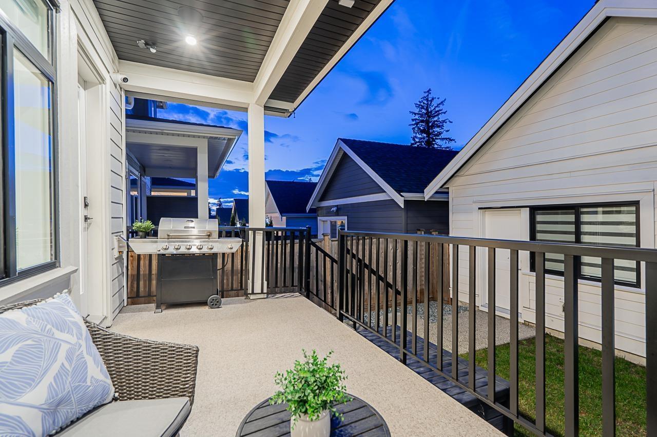 16595 25A Avenue, Surrey, BC - Outdoor With Exterior