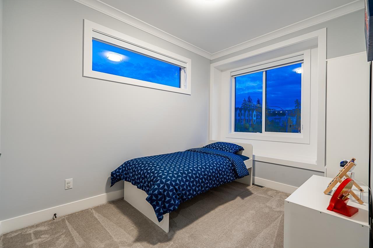 16595 25A Avenue, Surrey, BC - Indoor Photo Showing Bedroom