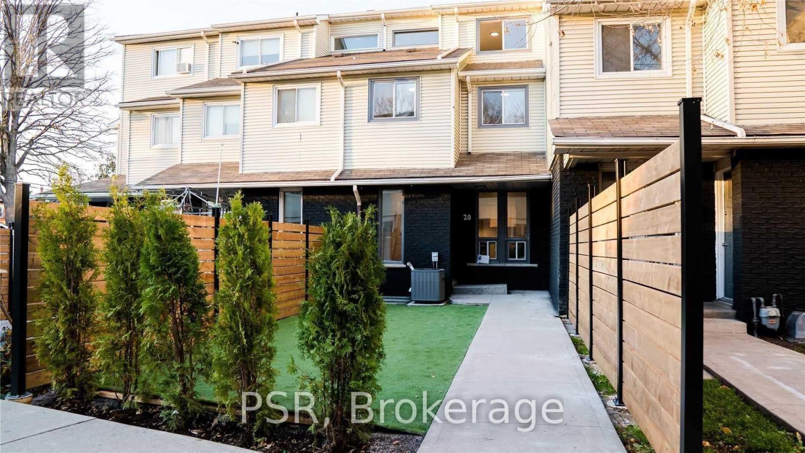 20 - 2 Blackthorn Avenue, Toronto, ON - Outdoor