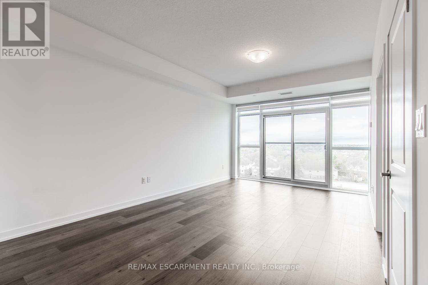 704 - 460 Dundas Street, Hamilton, ON - Indoor Photo Showing Other Room