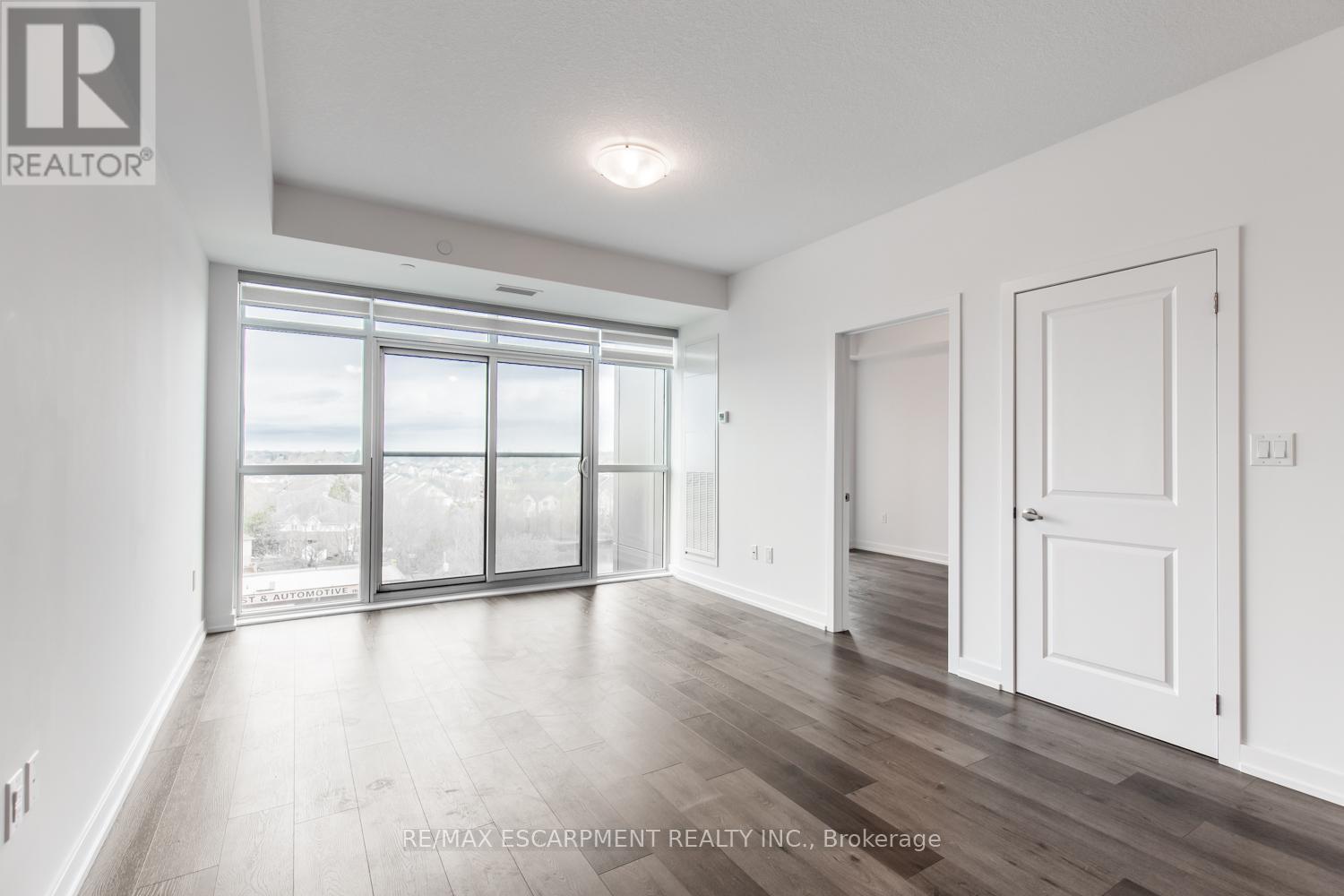 704 - 460 Dundas Street, Hamilton, ON - Indoor Photo Showing Other Room