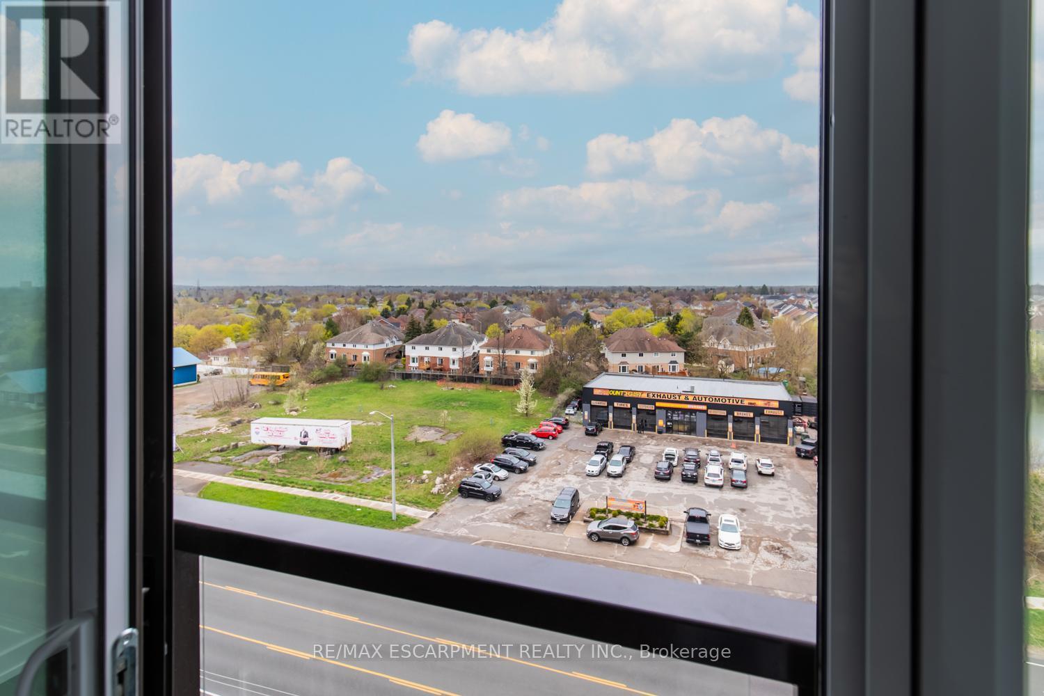 704 - 460 Dundas Street, Hamilton, ON - Outdoor With View