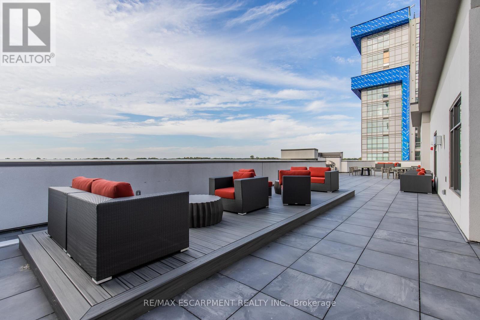 704 - 460 Dundas Street, Hamilton, ON - Outdoor With Body Of Water