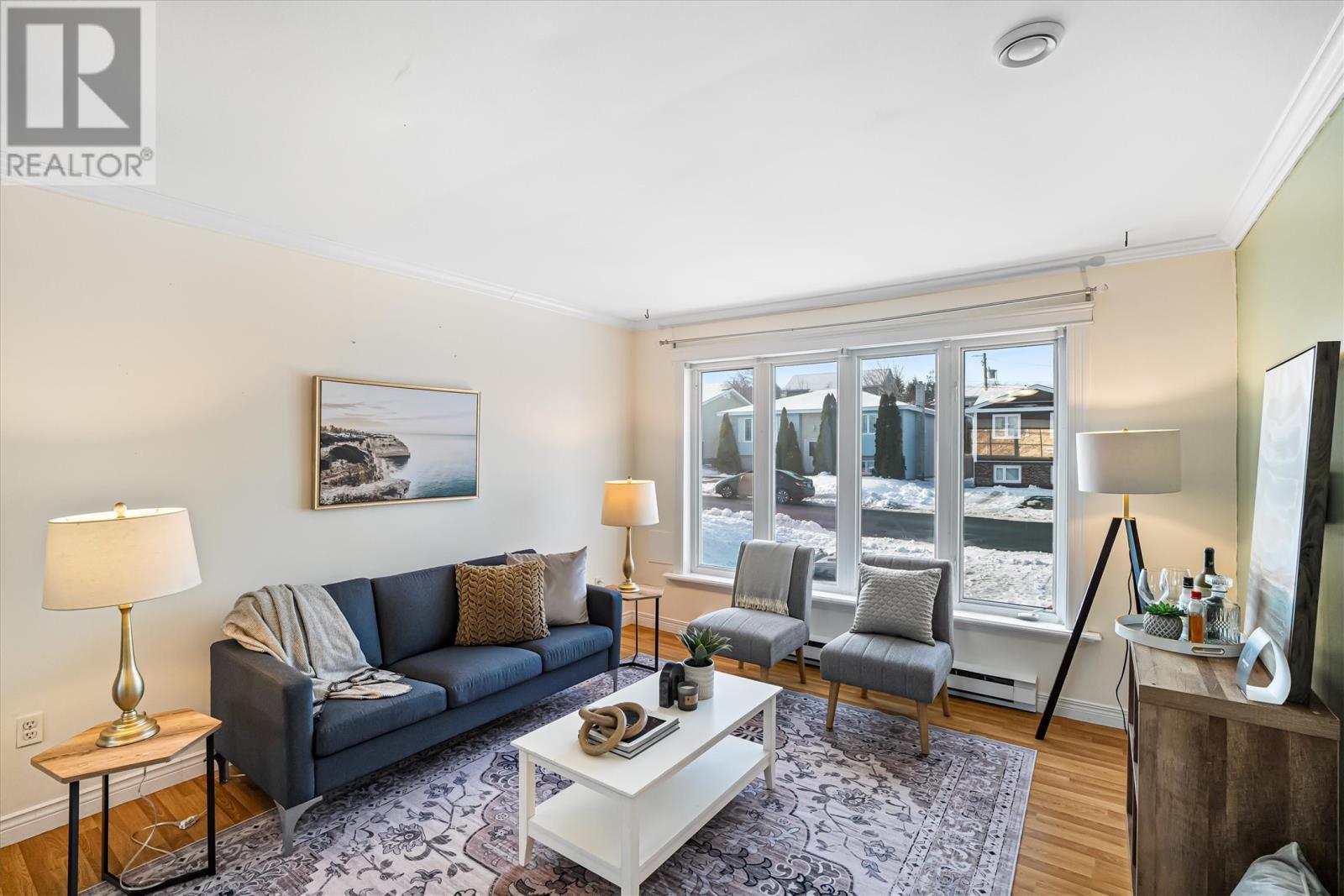 74 Moores Drive, Mount Pearl, NL - Indoor Photo Showing Living Room