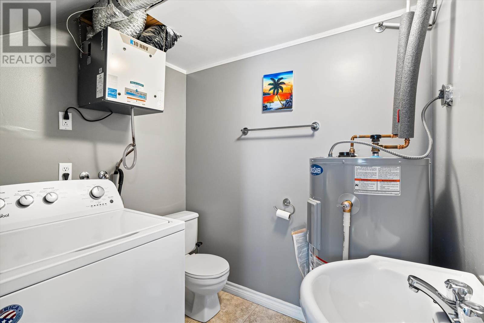 74 Moores Drive, Mount Pearl, NL - Indoor Photo Showing Laundry Room