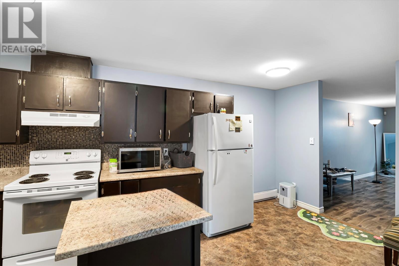 74 Moores Drive, Mount Pearl, NL - Indoor Photo Showing Kitchen