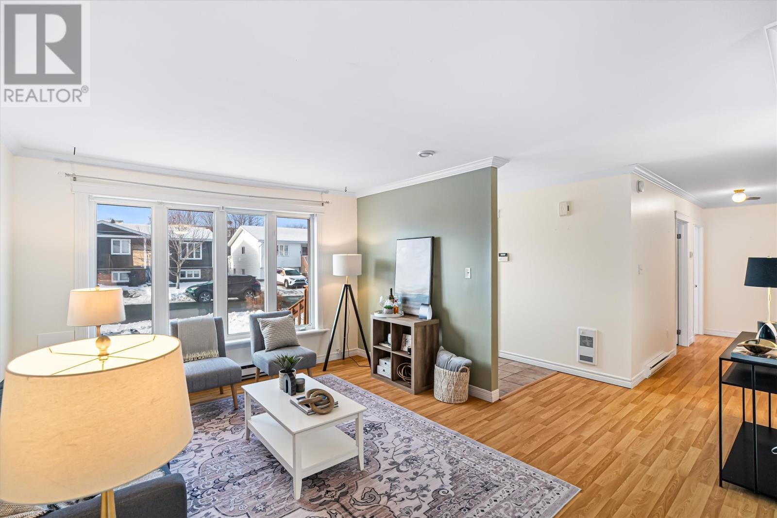 74 Moores Drive, Mount Pearl, NL - Indoor Photo Showing Living Room