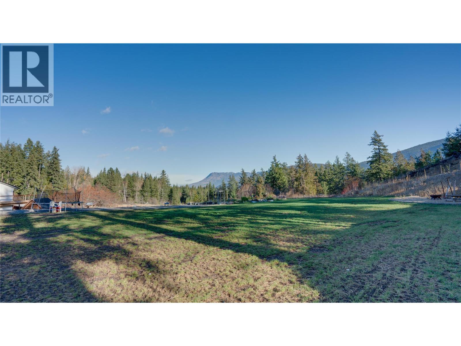 2086 Yankee Flats Road, Salmon Arm, BC
