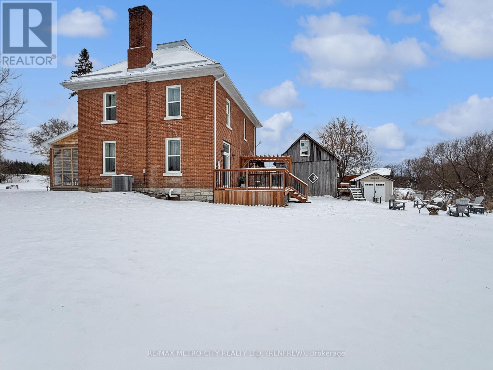 1380 Highway 132 Highway, Admaston/Bromley, ON - Outdoor