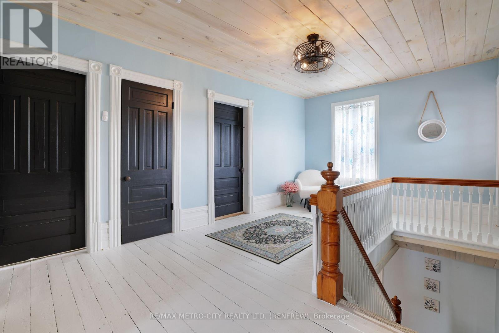 1380 Highway 132 Highway, Admaston/Bromley, ON - Indoor Photo Showing Other Room