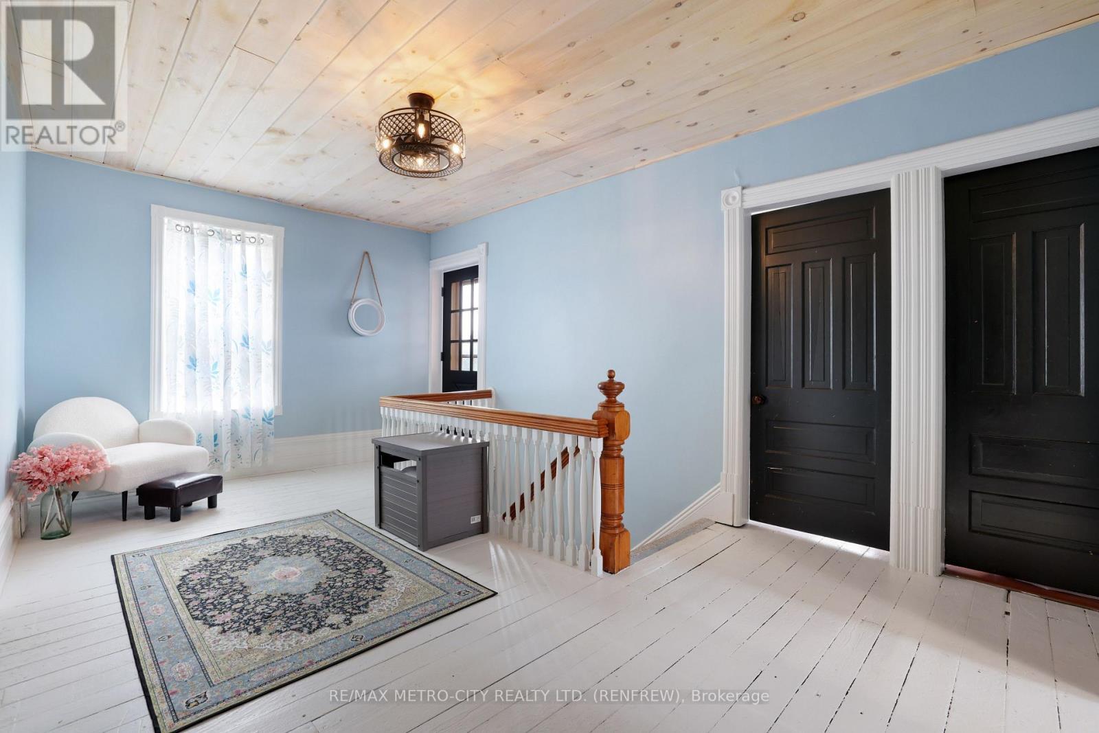 1380 Highway 132 Highway, Admaston/Bromley, ON - Indoor Photo Showing Other Room