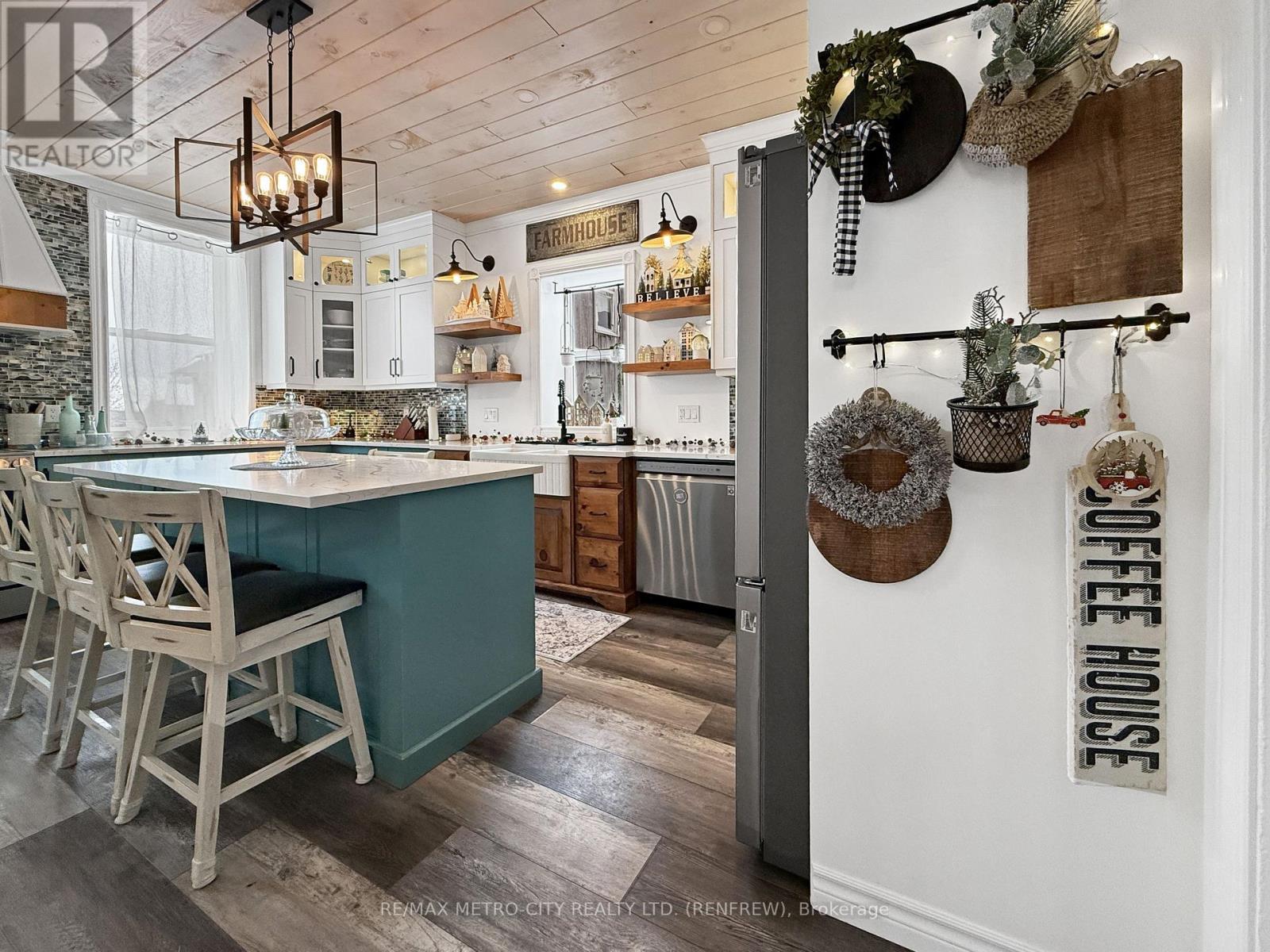 1380 Highway 132 Highway, Admaston/Bromley, ON - Indoor