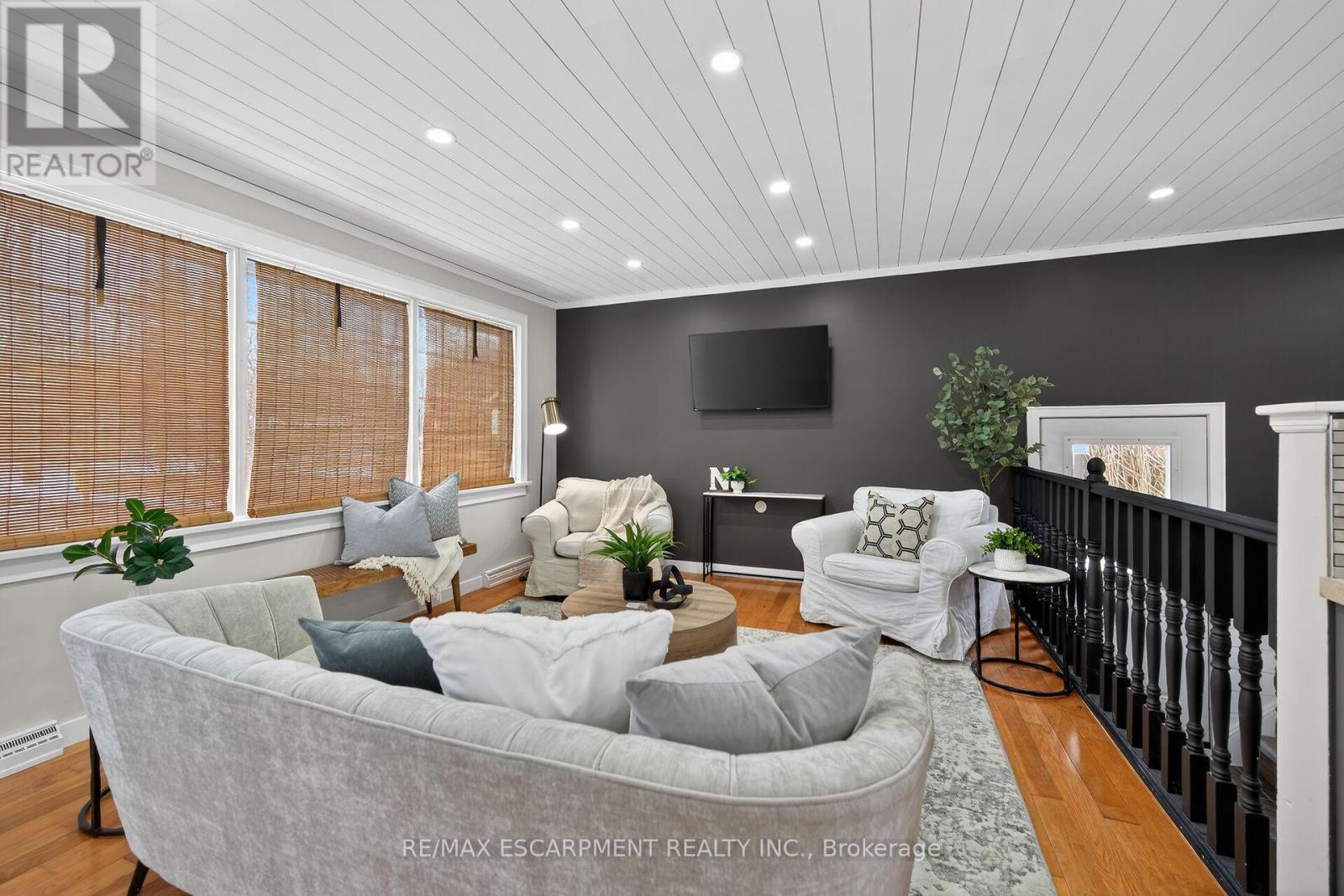 2470 Highway 24, Norfolk, ON - Indoor