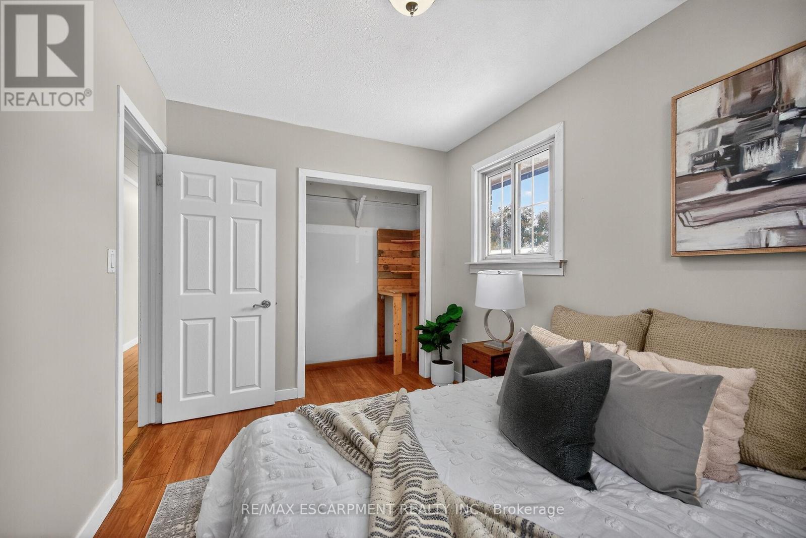 2470 Highway 24, Norfolk, ON - Indoor Photo Showing Bedroom