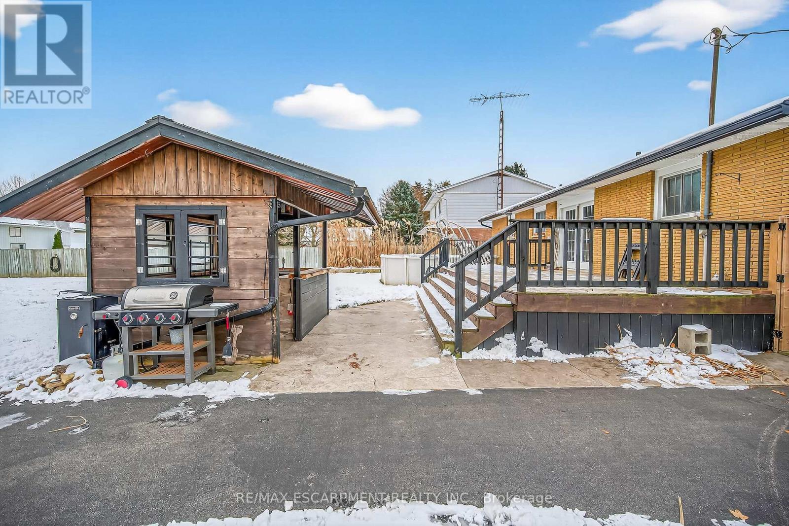 2470 Highway 24, Norfolk, ON - Outdoor With Deck Patio Veranda