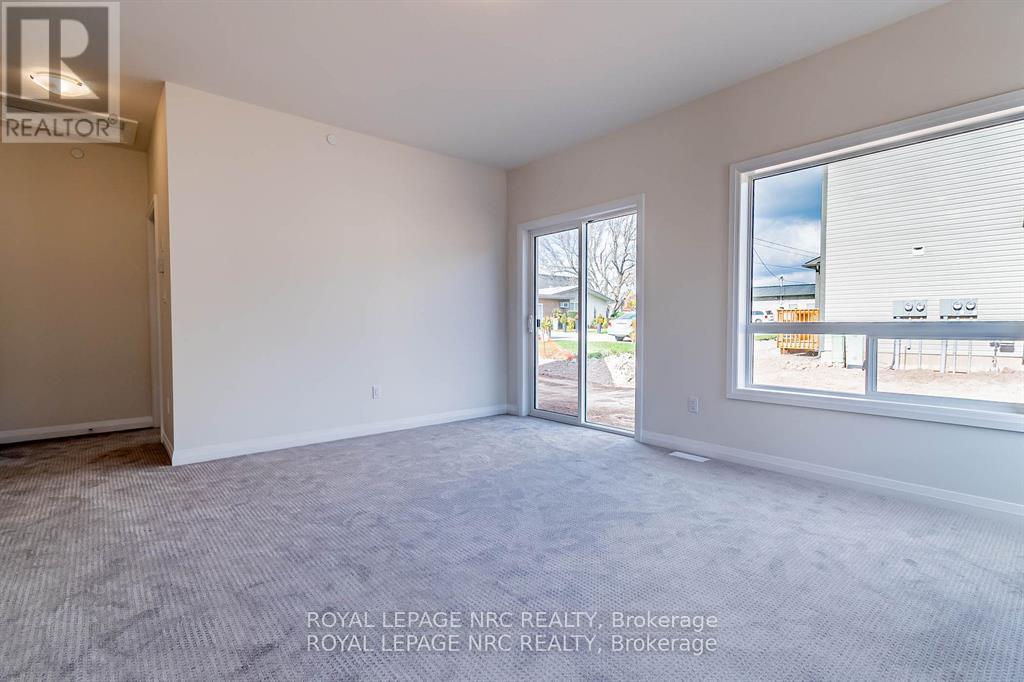 20 - 397 Garrison Road, Fort Erie (Lakeshore), ON - Indoor Photo Showing Other Room