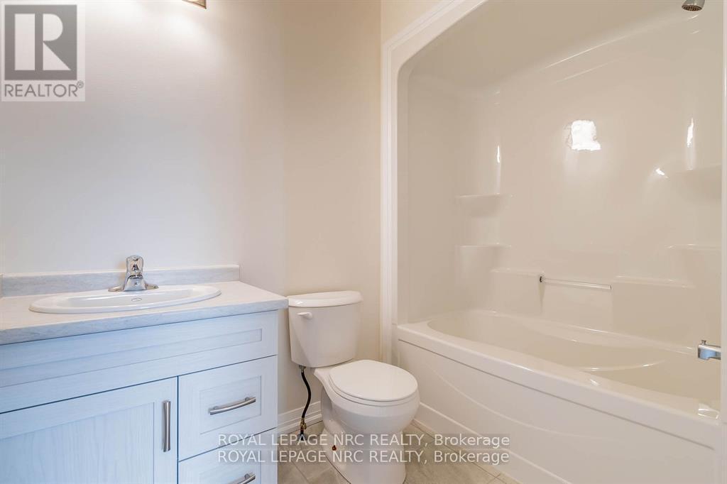 20 - 397 Garrison Road, Fort Erie (Lakeshore), ON - Indoor Photo Showing Bathroom