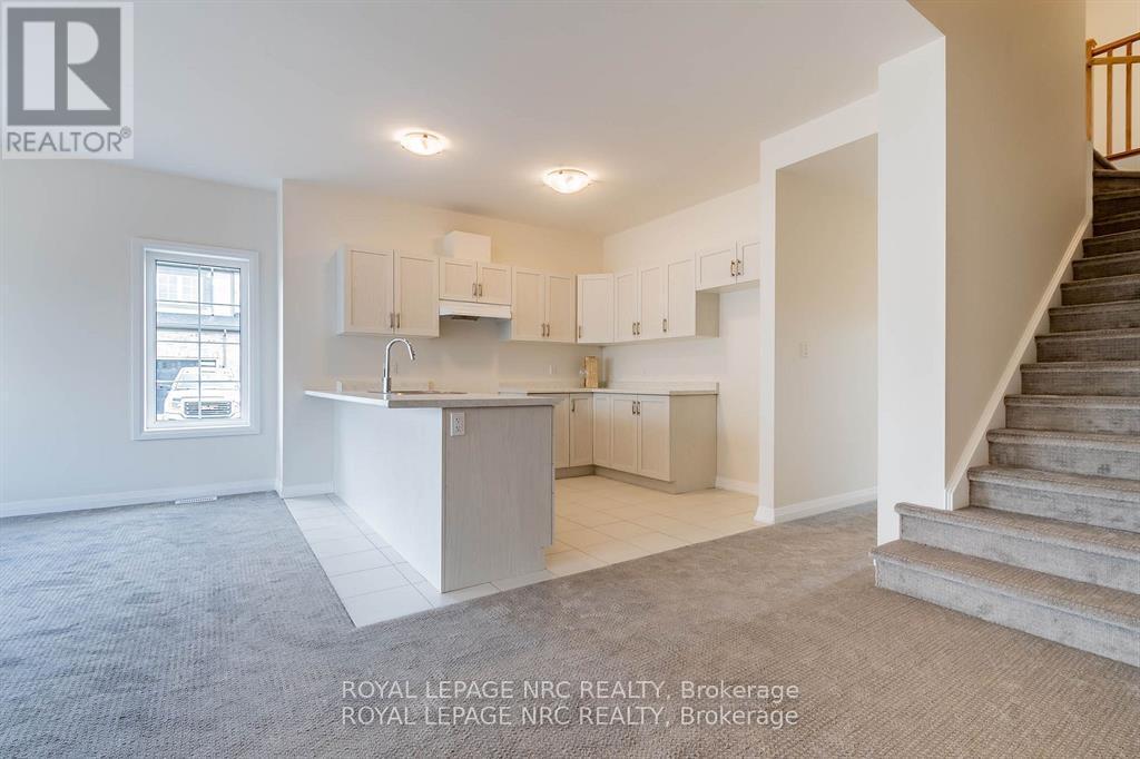 20 - 397 Garrison Road, Fort Erie (Lakeshore), ON - Indoor Photo Showing Kitchen
