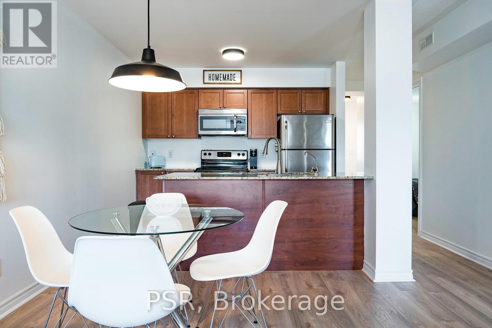 204 - 8 Brandy Lane Drive, Collingwood, ON - Indoor