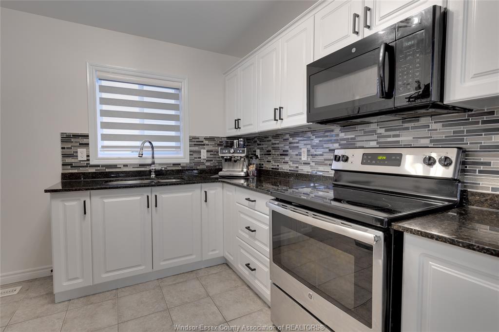 2446 Gatwick Avenue, Windsor, ON