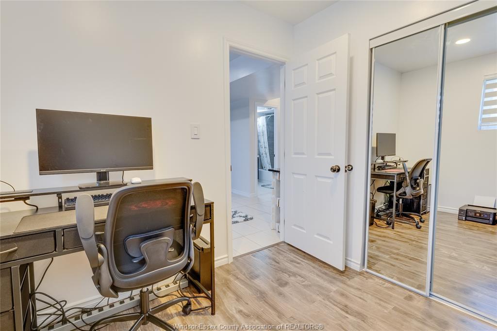 2446 Gatwick Avenue, Windsor, ON