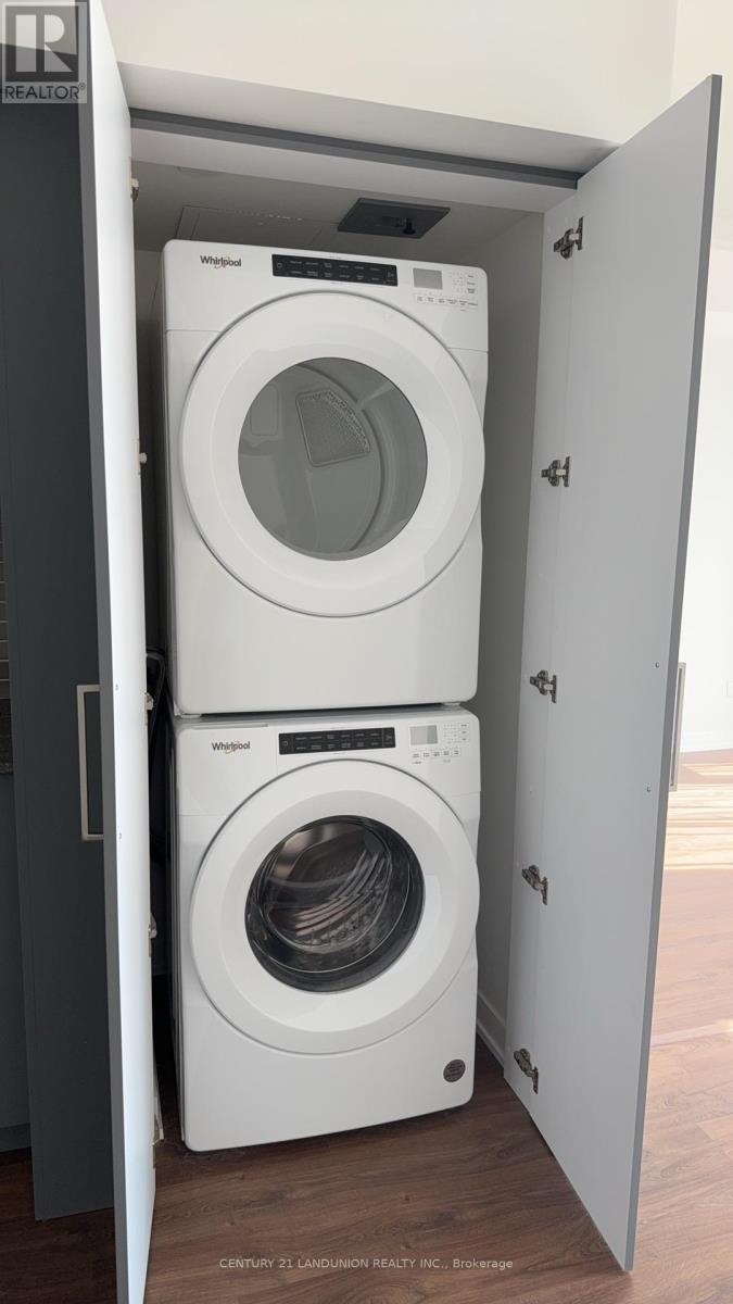 207 - 500 Wilson Avenue, Toronto, ON - Indoor Photo Showing Laundry Room