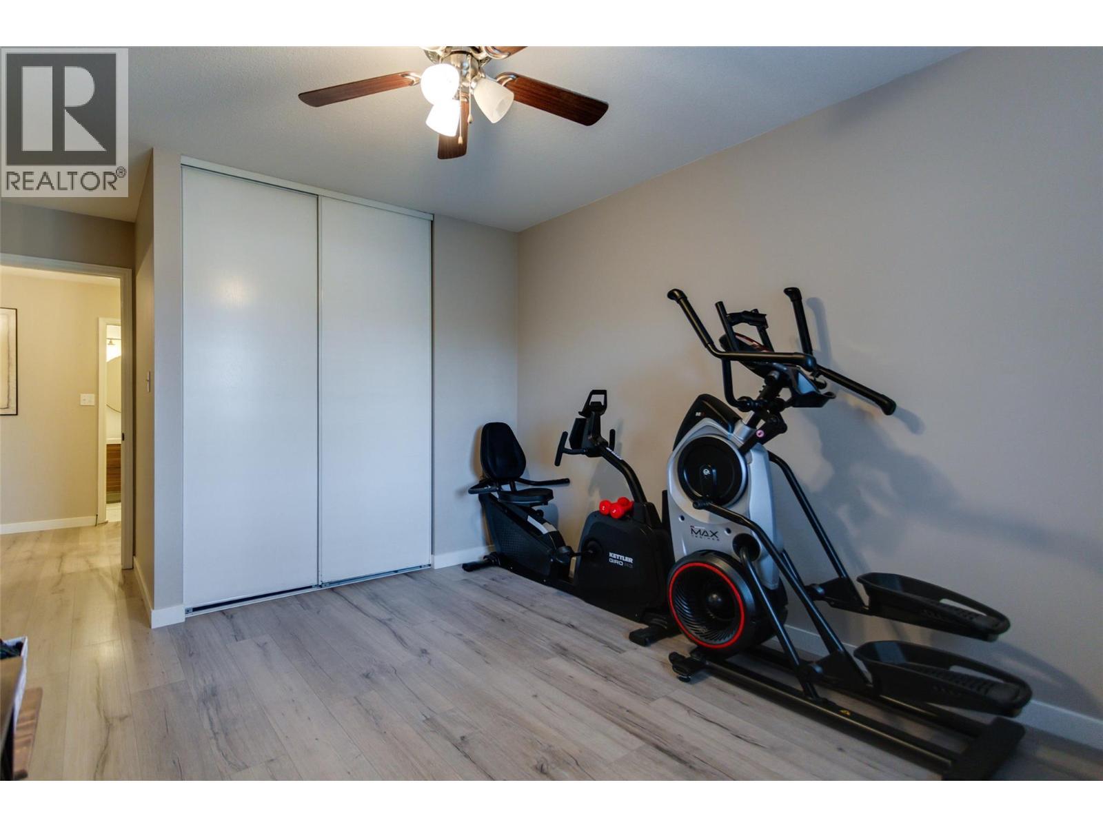 400 Sutton Crescent Unit# 110, Kelowna, BC - Indoor Photo Showing Gym Room