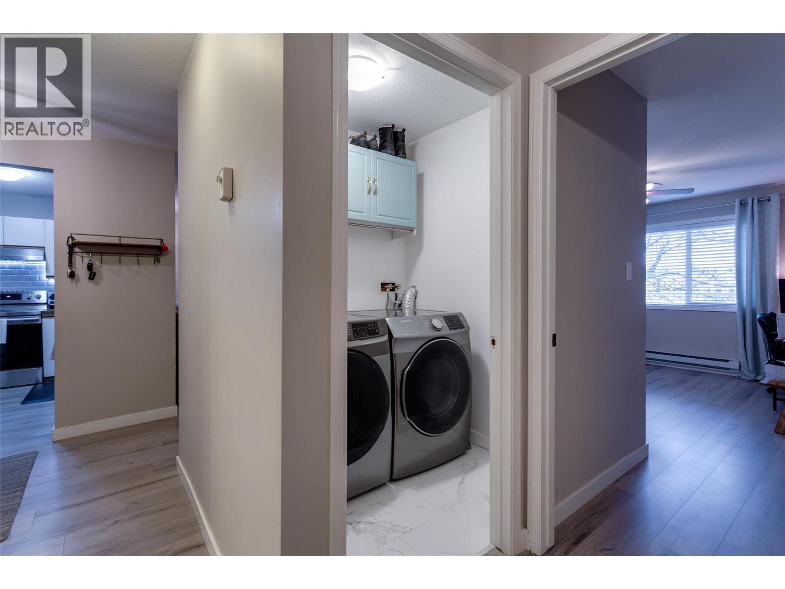 400 Sutton Crescent Unit# 110, Kelowna, BC - Indoor Photo Showing Laundry Room
