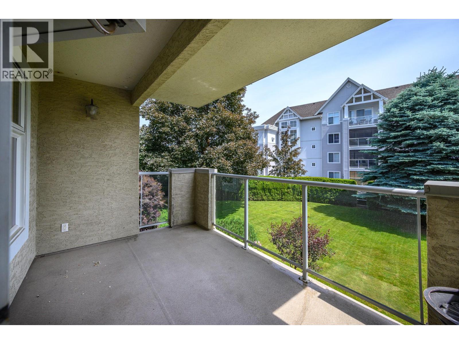 3300 Centennial Drive Unit# 213, Vernon, BC - Outdoor With Exterior