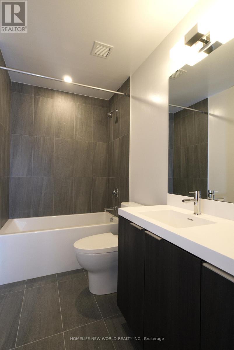 607 - 5858 Yonge Street, Toronto, ON - Indoor Photo Showing Bathroom