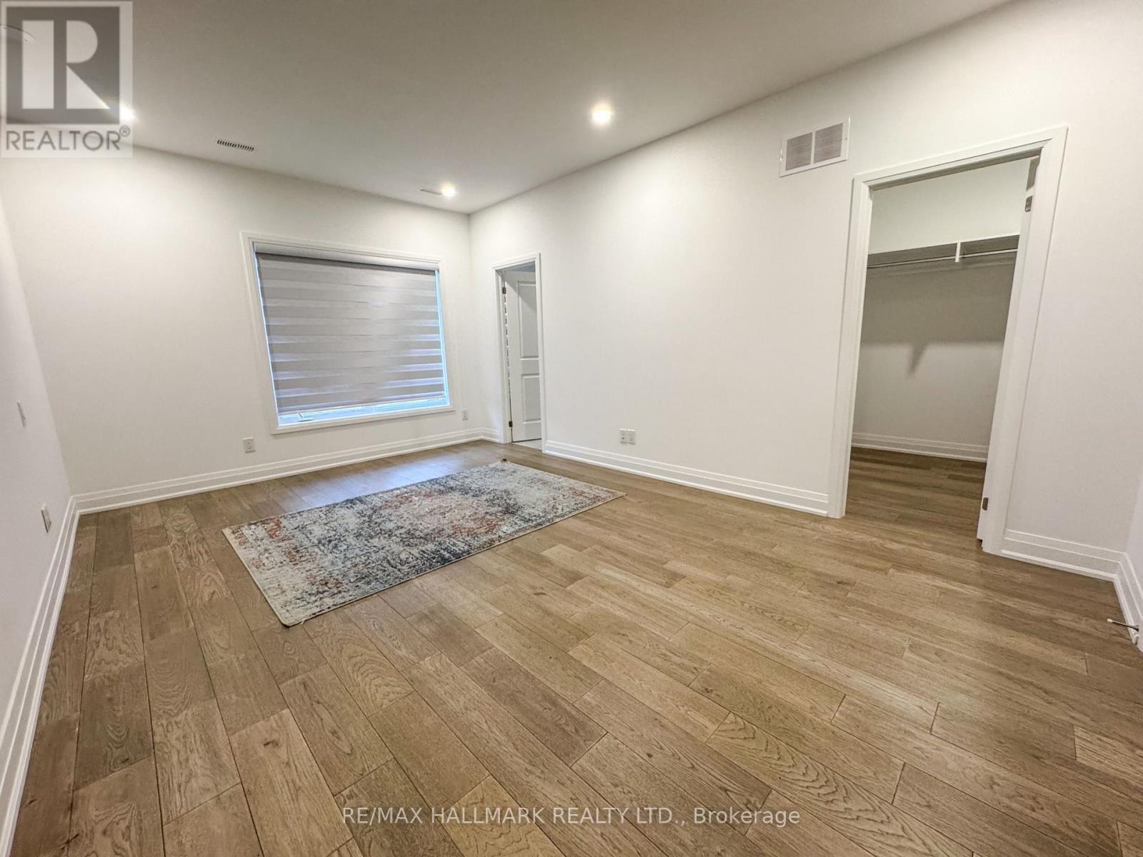 22 Direzze Court, Richmond Hill, ON - Indoor Photo Showing Other Room