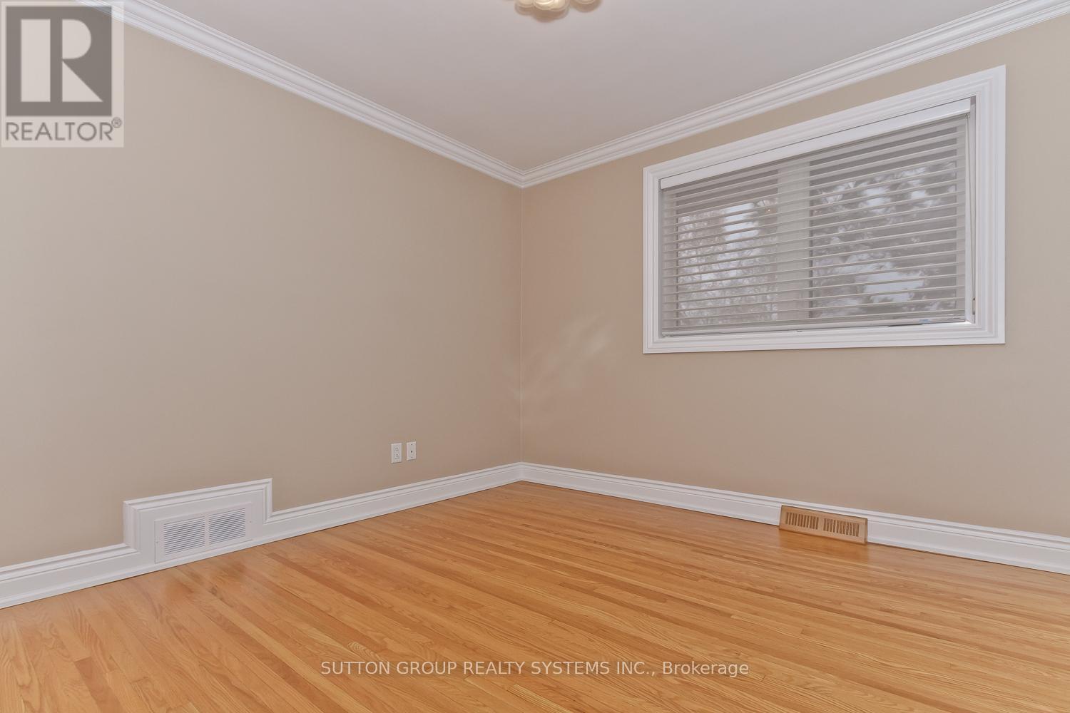 36 Doddington Drive, Toronto, ON - Indoor Photo Showing Other Room