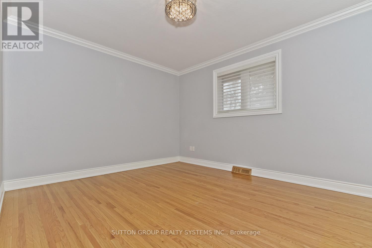 36 Doddington Drive, Toronto, ON - Indoor Photo Showing Other Room