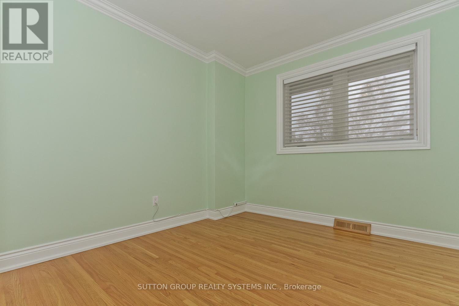 36 Doddington Drive, Toronto, ON - Indoor Photo Showing Other Room