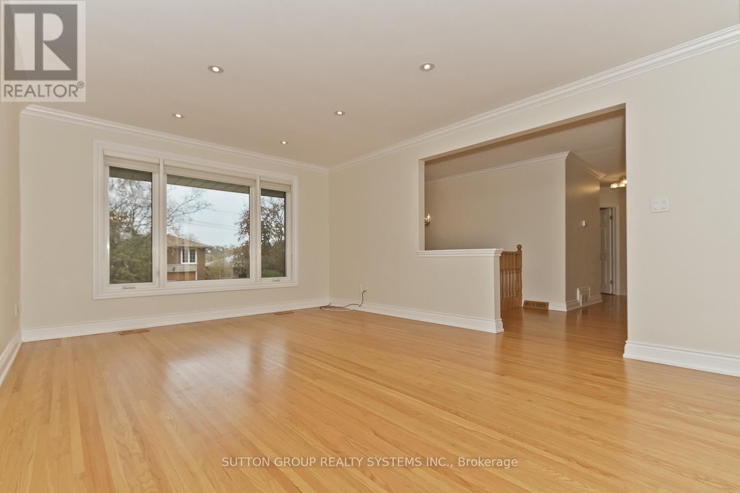 36 Doddington Drive, Toronto, ON - Indoor