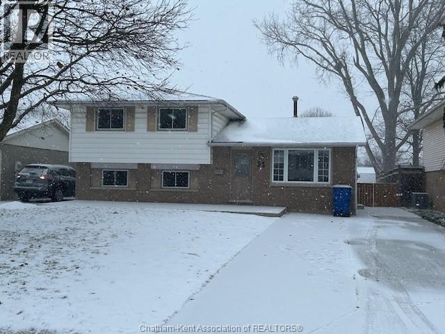 52 Whippoorwill Crescent, Chatham, ON - Outdoor