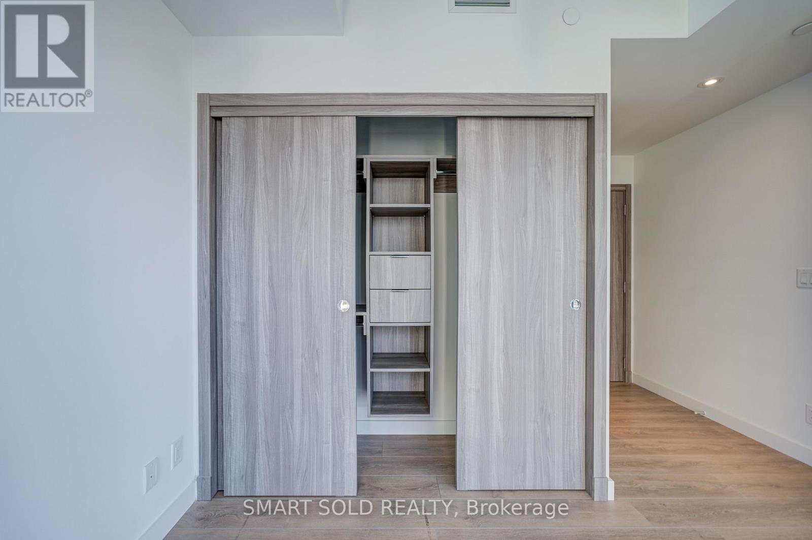 3008 - 27 Mcmahon Drive, Toronto, ON - Indoor Photo Showing Other Room