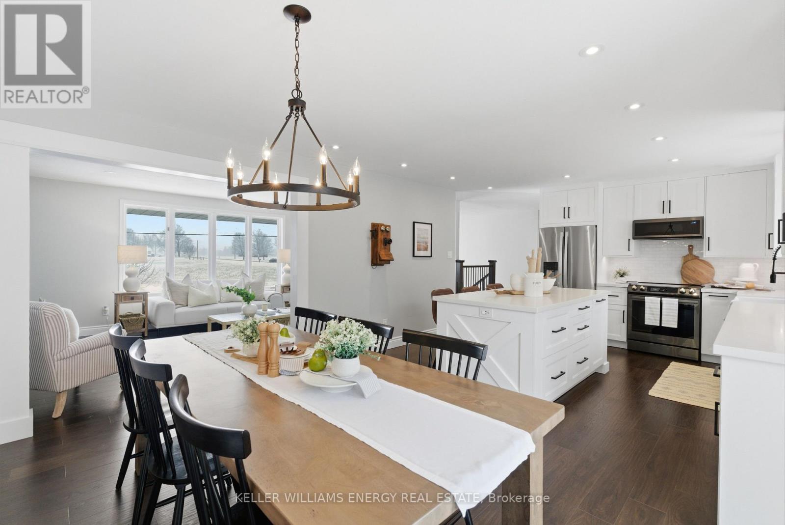 307 Fleetwood Road, Kawartha Lakes (Manvers), ON - Indoor Photo Showing Other Room