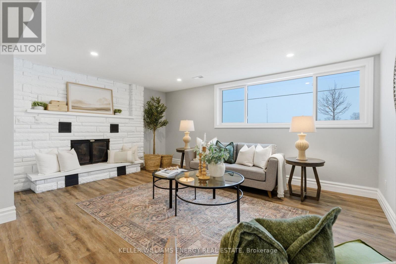 307 Fleetwood Road, Kawartha Lakes (Manvers), ON - Indoor Photo Showing Living Room With Fireplace