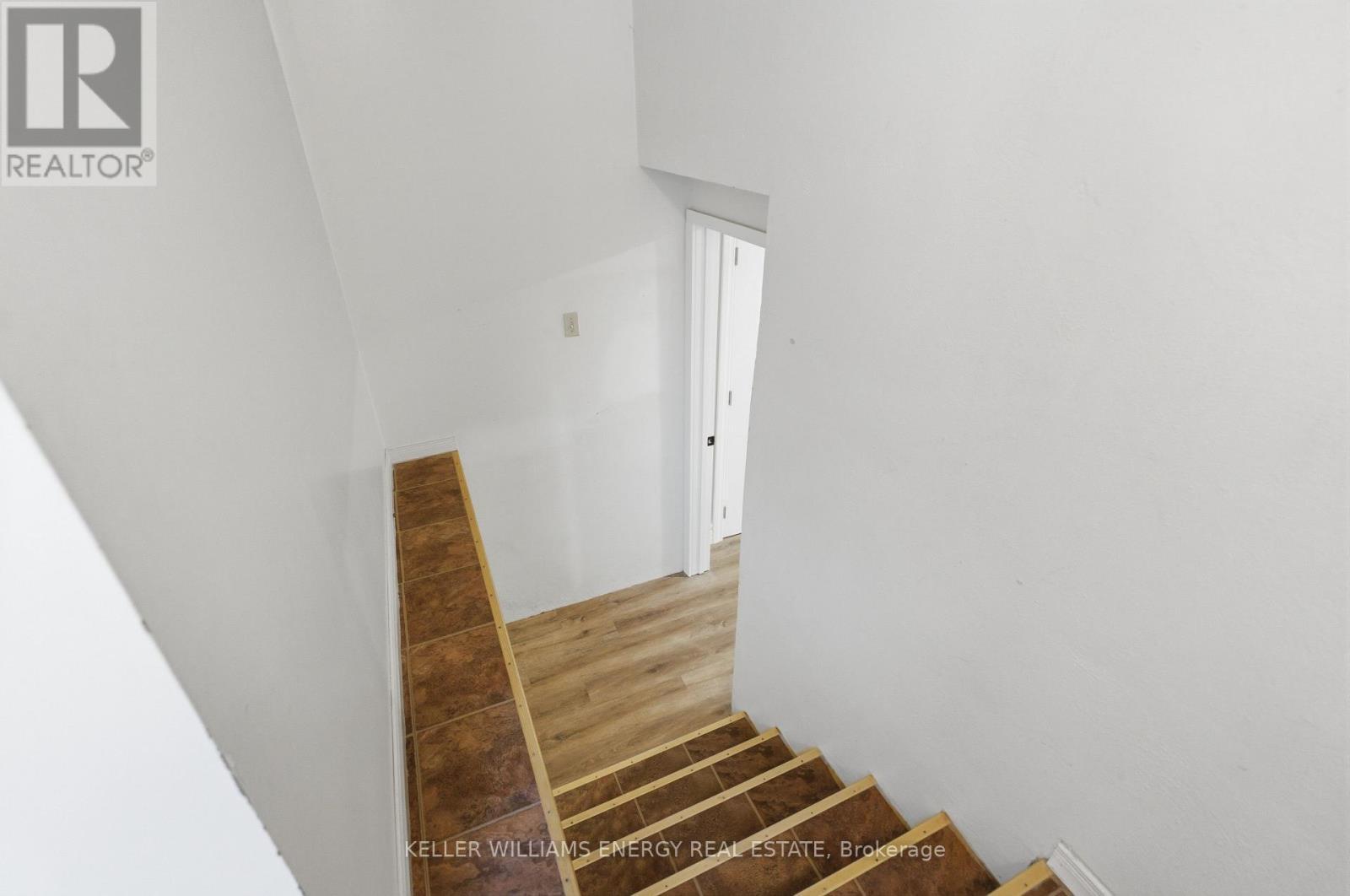 307 Fleetwood Road, Kawartha Lakes (Manvers), ON - Indoor Photo Showing Other Room