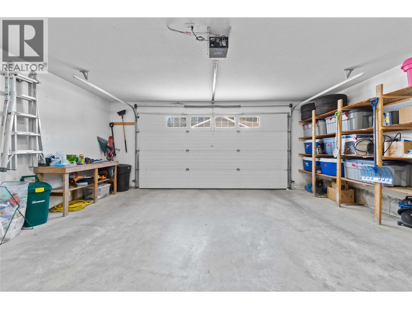 801 20 Street Ne Unit# 27, Salmon Arm, BC - Indoor Photo Showing Garage