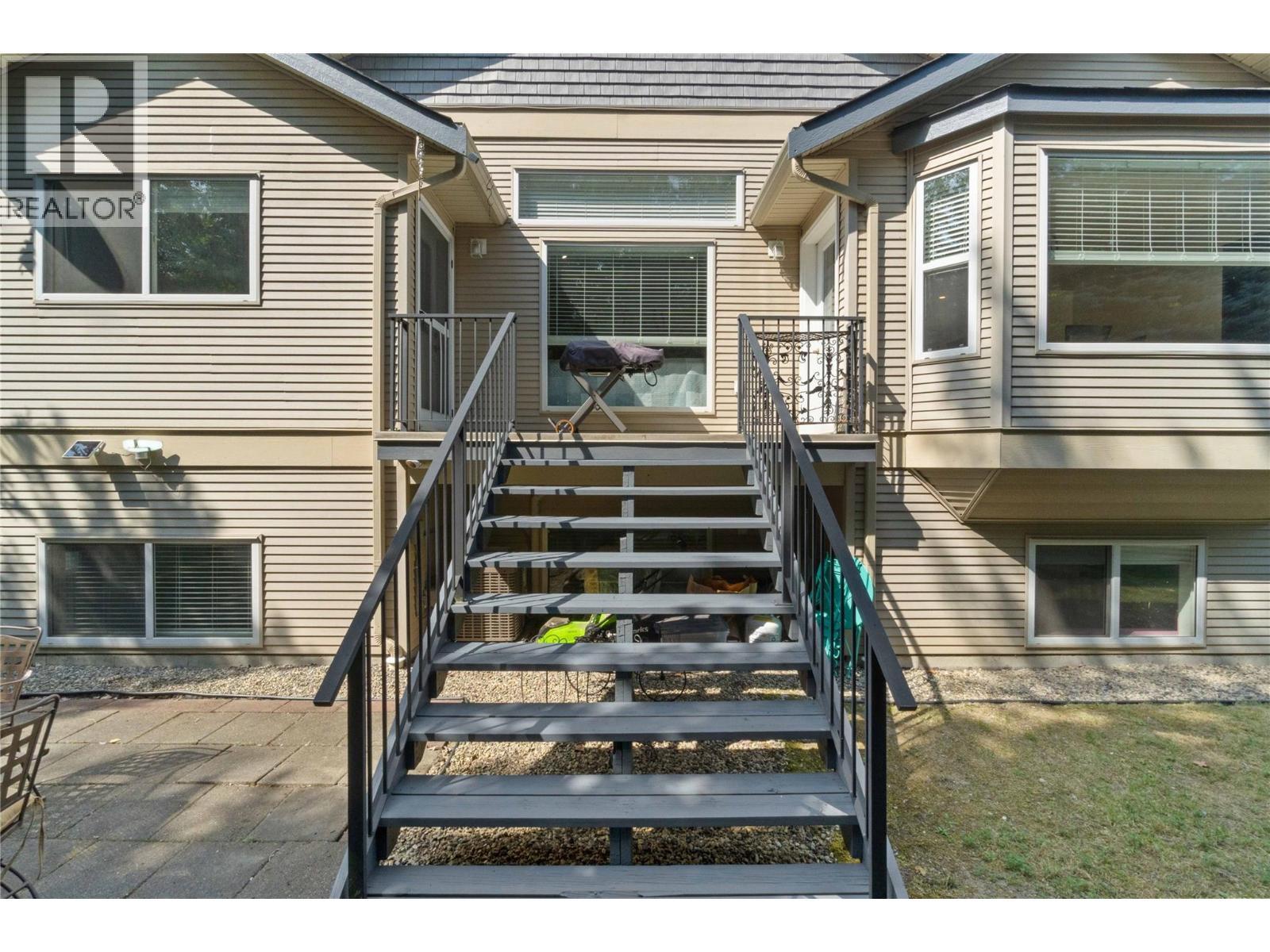 801 20 Street Ne Unit# 27, Salmon Arm, BC - Outdoor