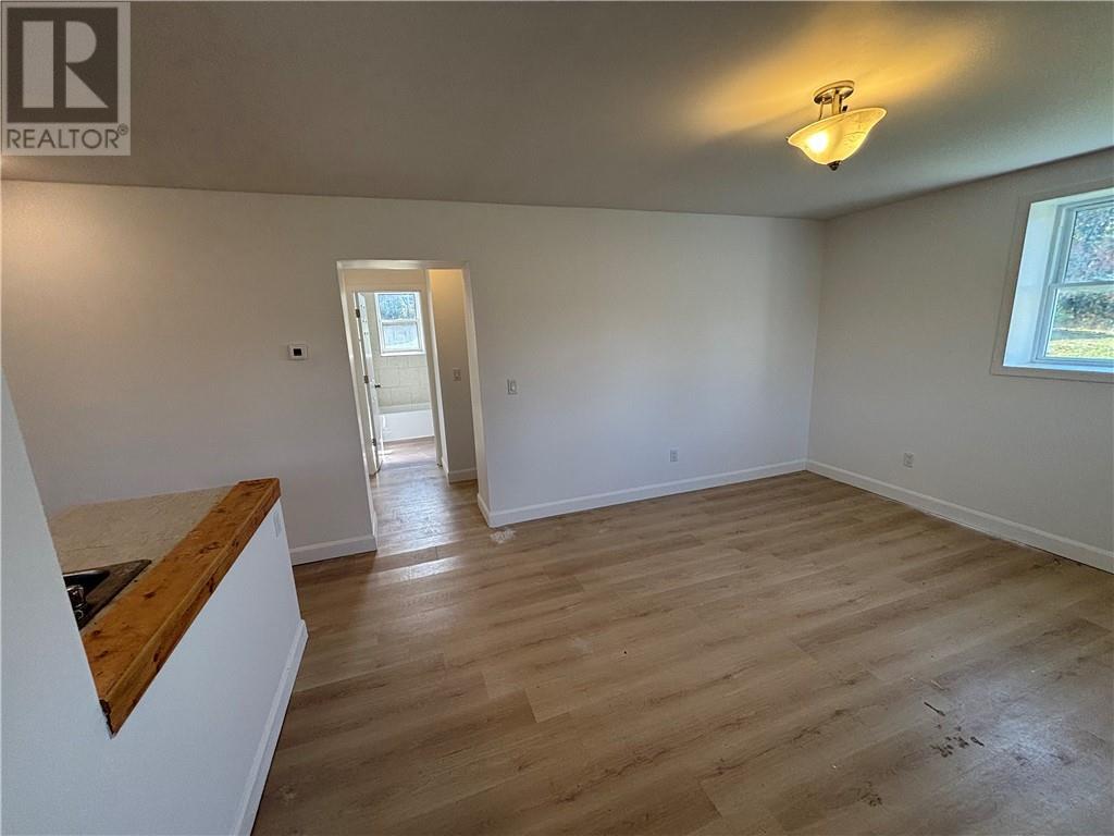 101 Service Road Unit# 1, Onaping, ON - Indoor Photo Showing Other Room