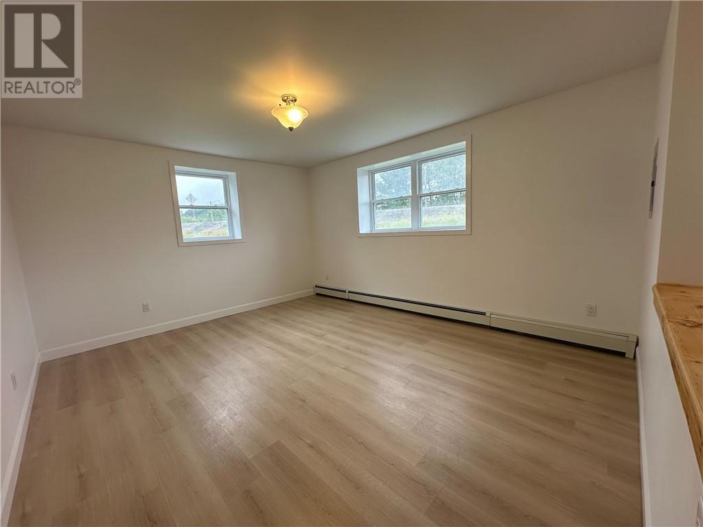 101 Service Road Unit# 1, Onaping, ON - Indoor Photo Showing Other Room