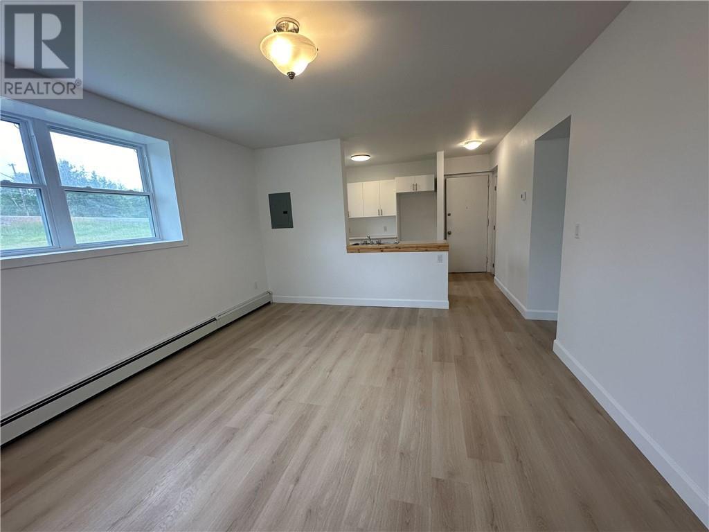 101 Service Road Unit# 1, Onaping, ON - Indoor Photo Showing Other Room